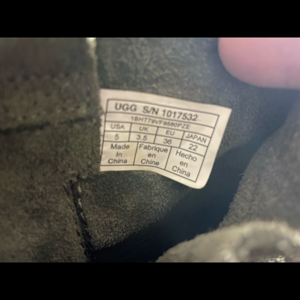 UGGs Boots - Picture 6 of 9